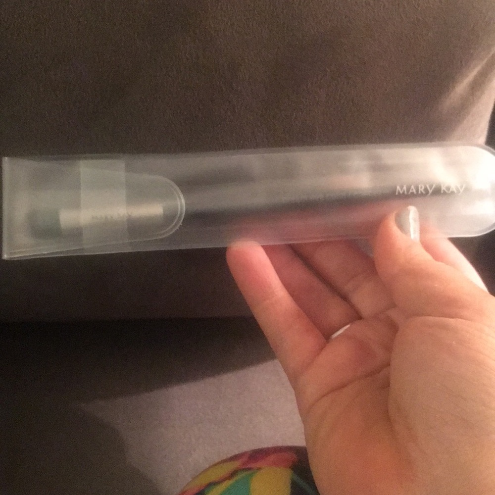 Mary Kay Eye Brush
